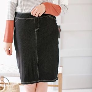 Main Street Exchange//Black Knit Denim Skirt🖤